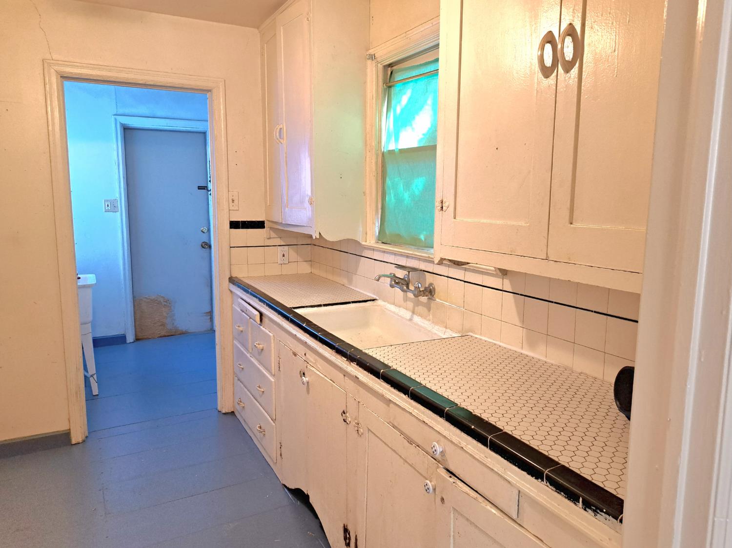 733 S Boyd Ave, Fresno, CA 93702