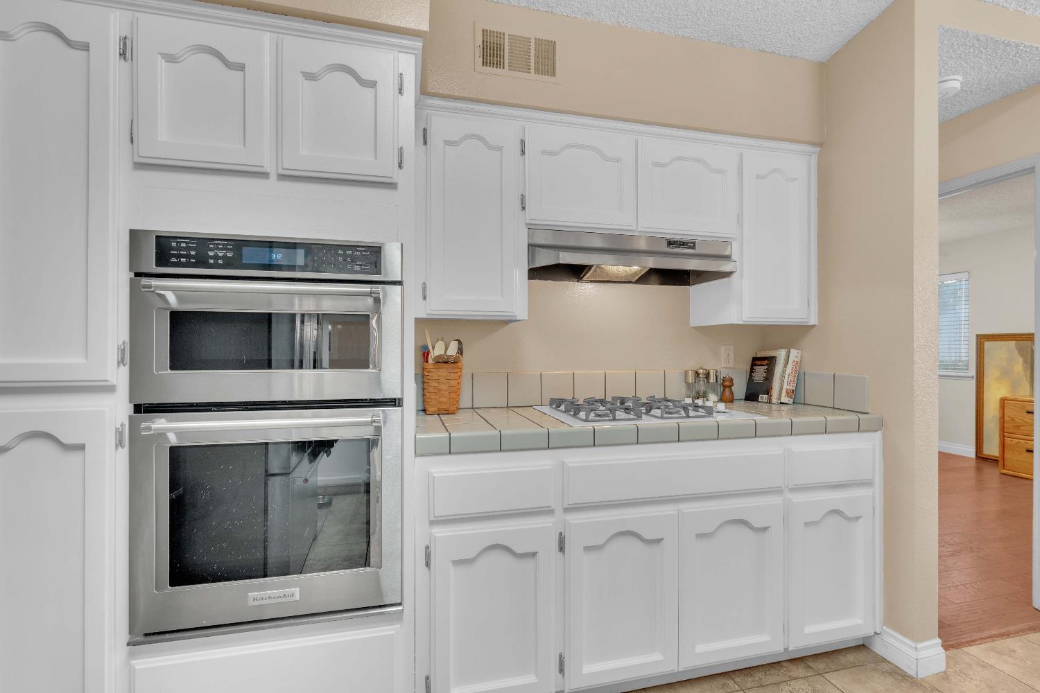 6107 N Tamera Ave, Fresno, CA 93711