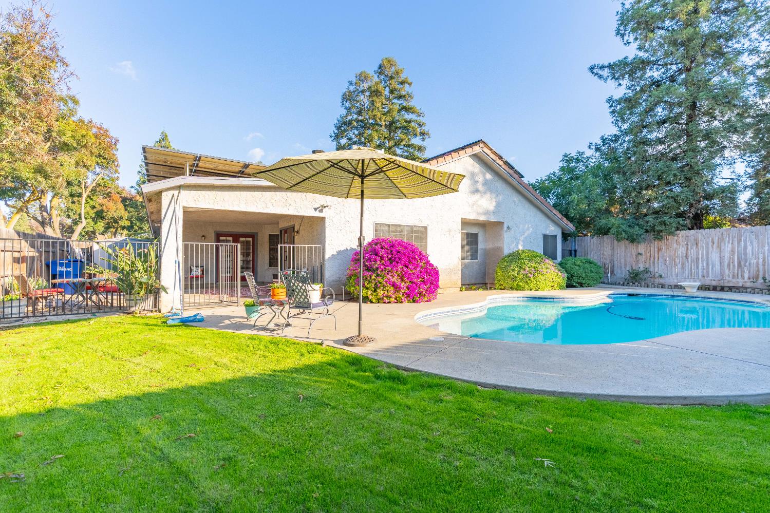 6107 N Tamera Ave, Fresno, CA 93711