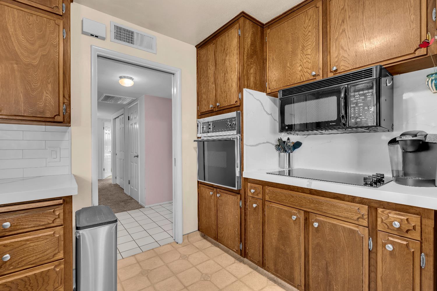 1074 E Sample Ave, Fresno, CA 93710